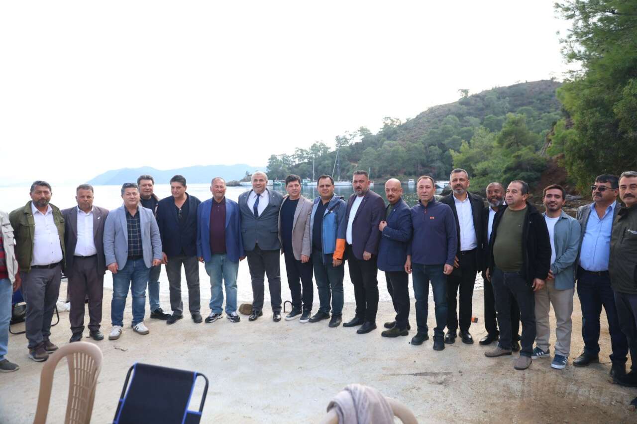 Yüzlerce Vatandaş Kille'de Marina Projesine Karşı İnsan Zinciri Oluşturdu 6